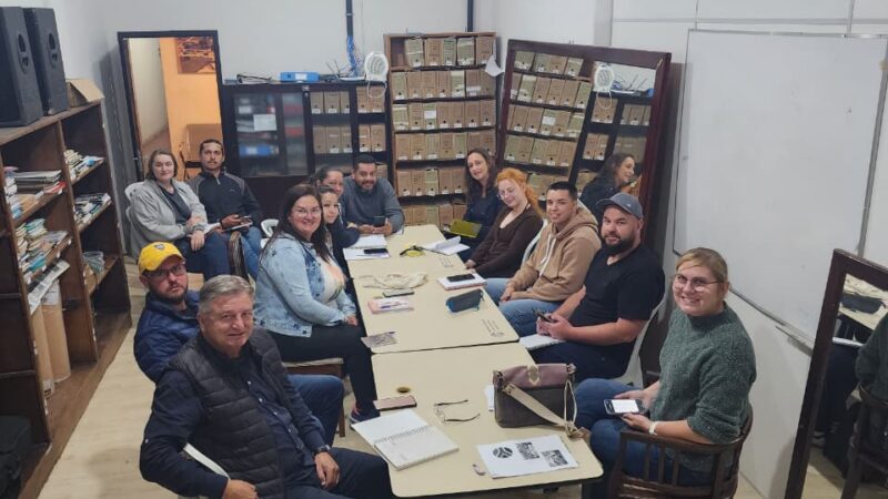 Aulas de Polonês fortalecem laços culturais em Campo Alegre e Bateias de Baixo