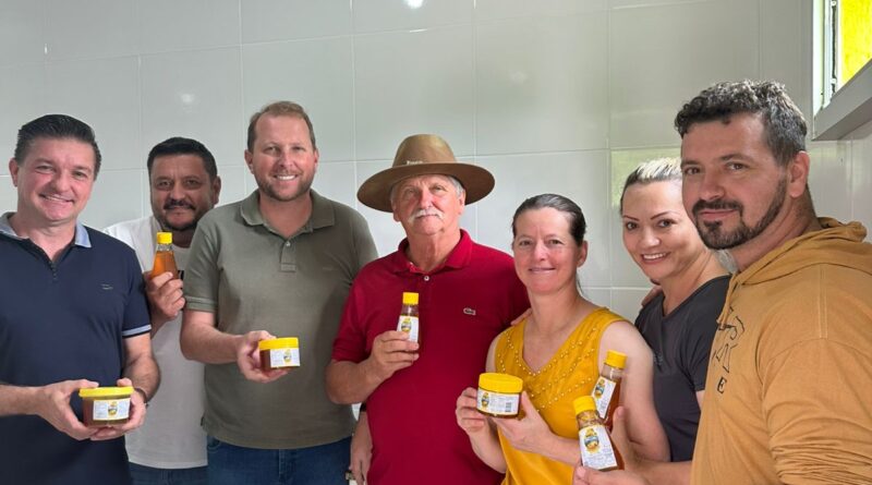 Papanduva sedia Clínica Empresarial do Projeto Fortalece Agro e celebra conquista de produtor local