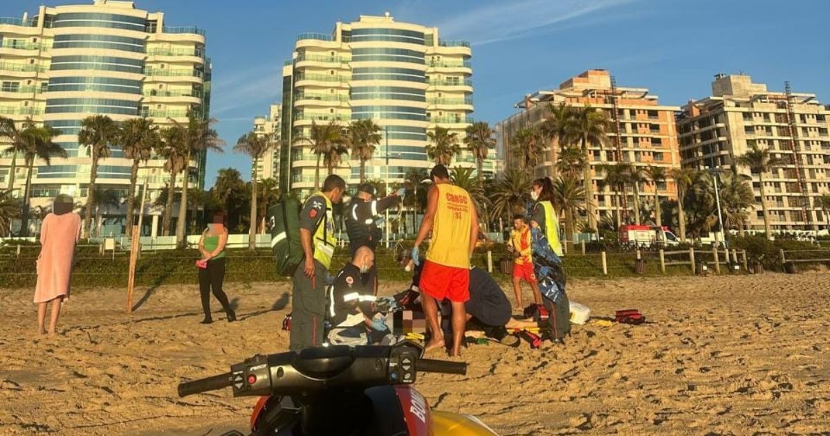 Jovem de 19 anos morre afogado na Praia Brava, em Itajaí