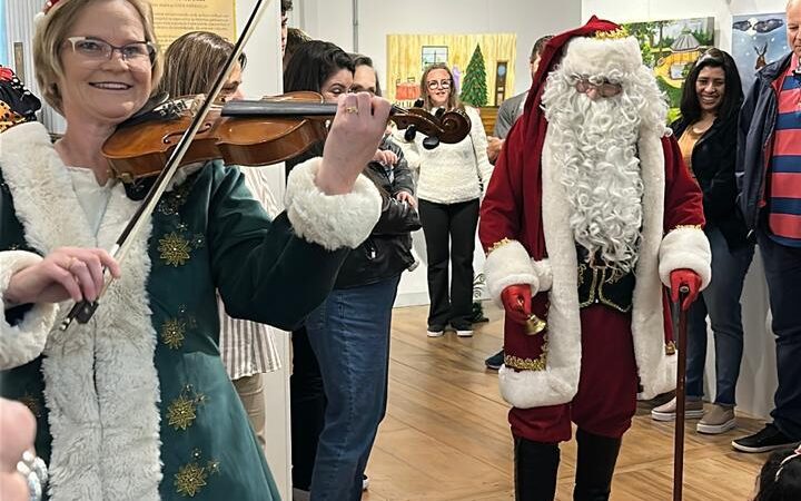 Magia e emoção marcam abertura da exposição “A História de Luci” no Museu Municipal de São Bento do Sul