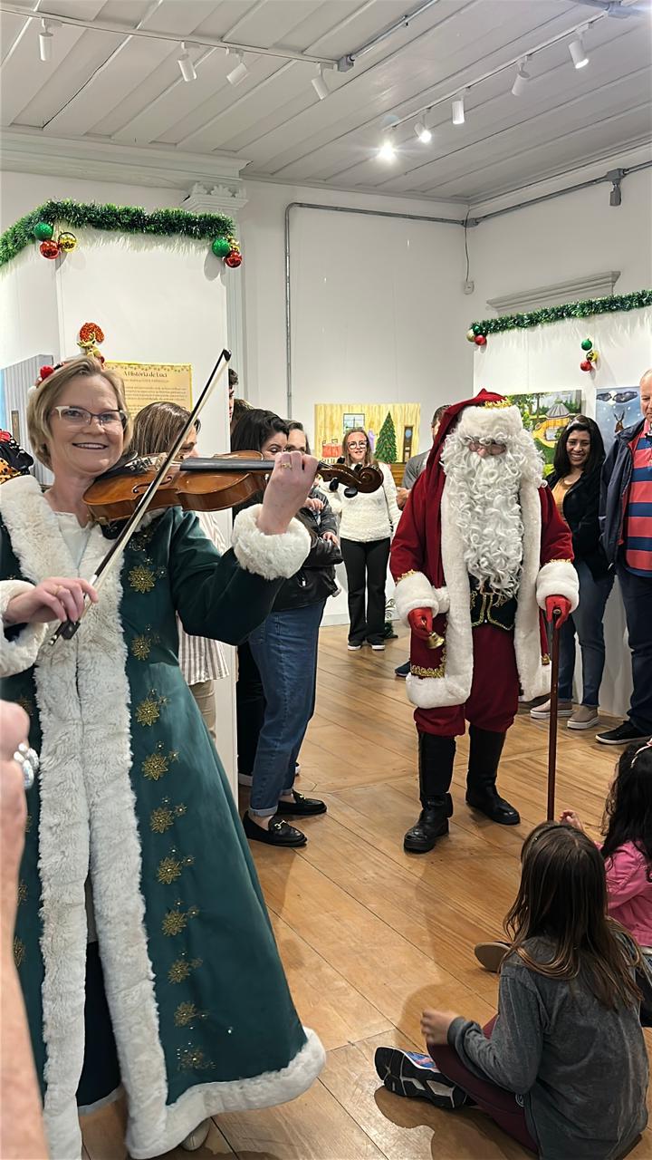 Magia e emoção marcam abertura da exposição “A História de Luci” no Museu Municipal de São Bento do Sul