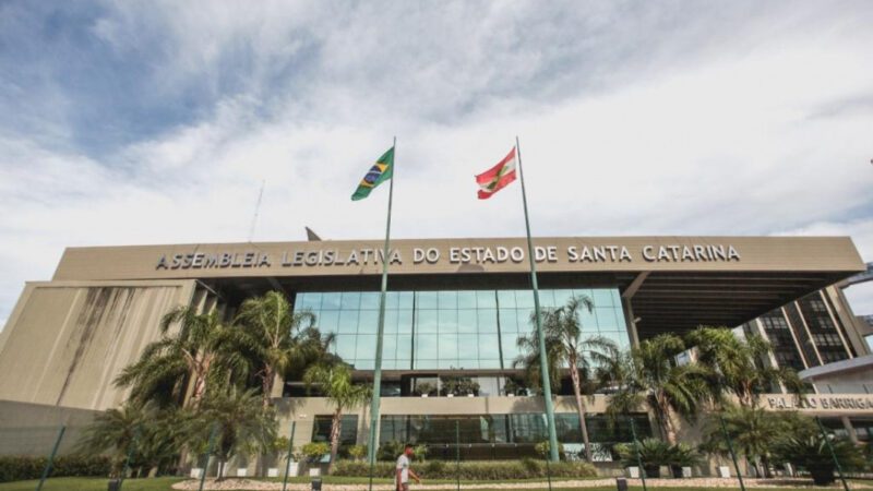 Autismo, meio ambiente, direitos humanos e economia solidária estarão em debate esta semana na Alesc