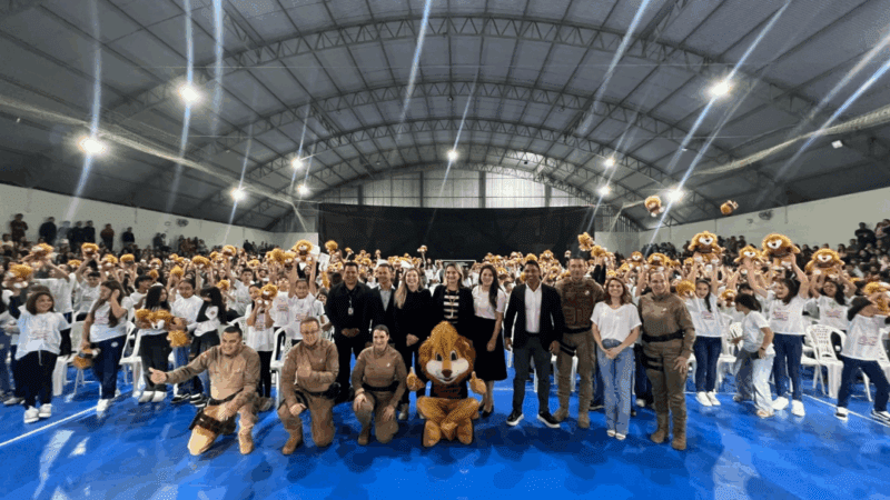 Polícia Militar realiza formatura de 520 alunos do Proerd em Canoinhas