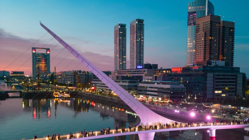 Recuperação da economia argentina impulsiona exportações de Santa Catarina. Valor comercializado cresce 25,2% no ano