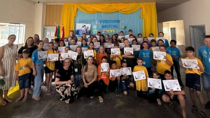 Formatura da Oficina de Robótica celebra inovação e educação em Santa Terezinha