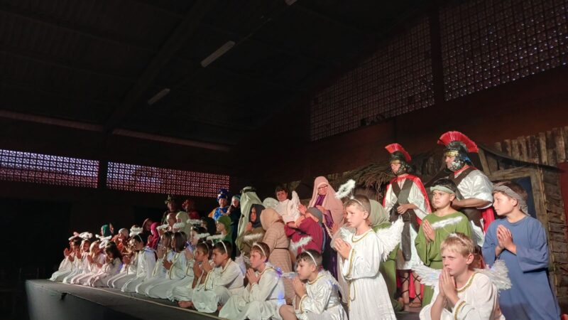 Evento Familiar Natalino reúne grande público no Parque Mata Nativa em Santa Terezinha