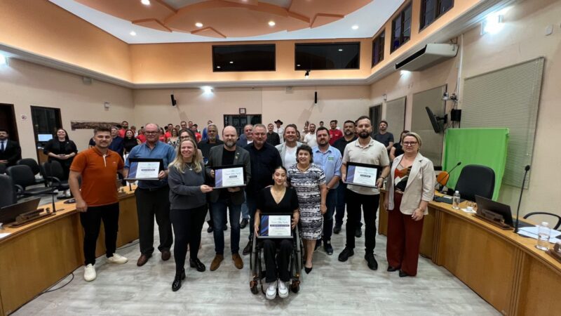 Cinco destaques no esporte são homenageados na Câmara