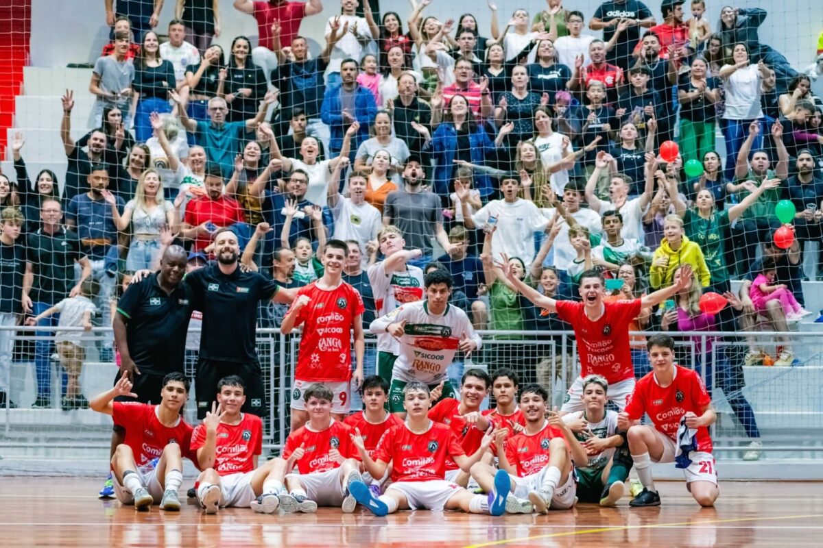 São Bento e Jaraguá decidem o título estadual Sub-17 na quarta-feira (10), no Ginásio Annes Gualberto