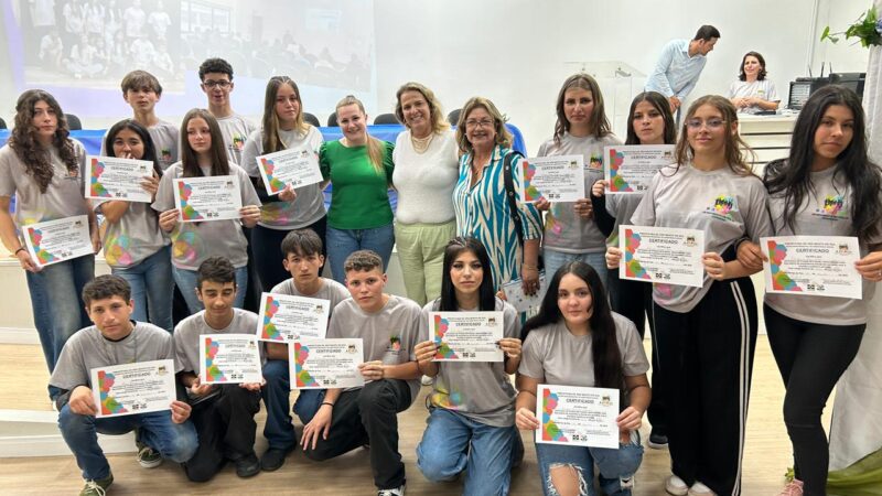 Formatura da 3ª Turma do Projeto #aTuAção emociona famílias e destaca conquistas da juventude em São Bento do Sul