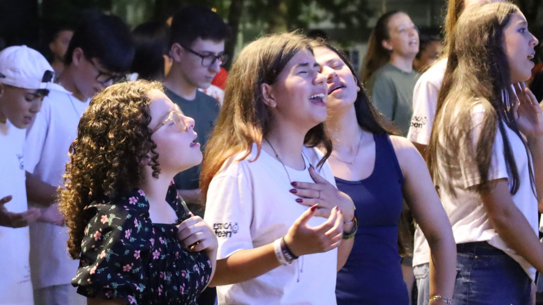 Noite Gospel emociona comunidade no “Natal em Família” em Canoinhas