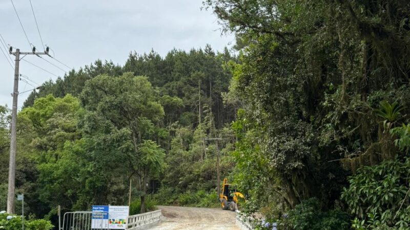 Ponte em concreto armado é concluída na Rua Carlos Mülman e libera ligação entre Rio Vermelho Povoado e Rio Vermelho Estação