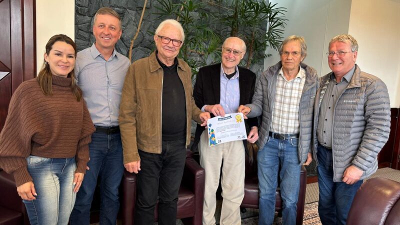 Prefeitura entrega Selo Social a empresas parceiras em projetos para adolescentes em São Bento do Sul