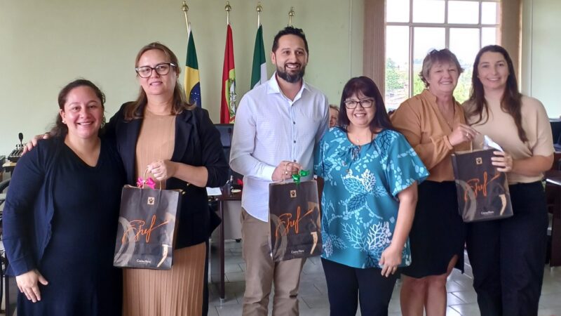 Câmara de Vereadores sedia posse dos novos diretores da rede municipal de ensino