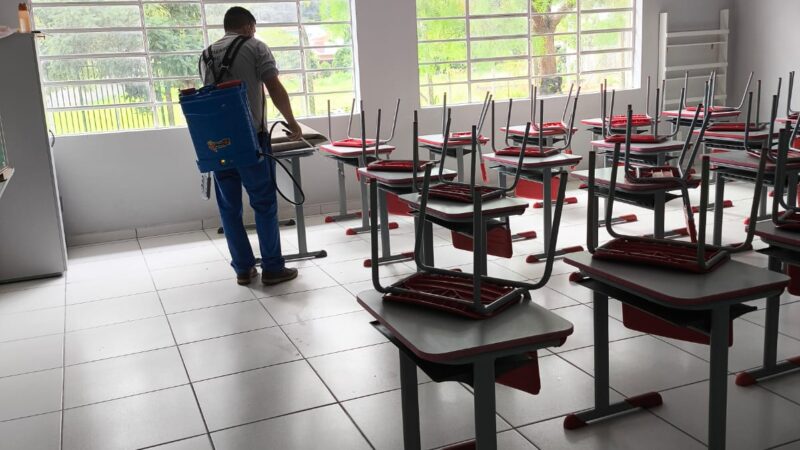 Secretaria de Educação prepara ambiente escolar para volta dos alunos