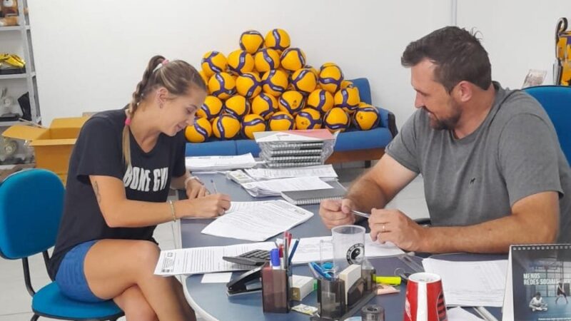 Milena Dranka assume como treinadora de Atletismo da Fundação Municipal de Desportos