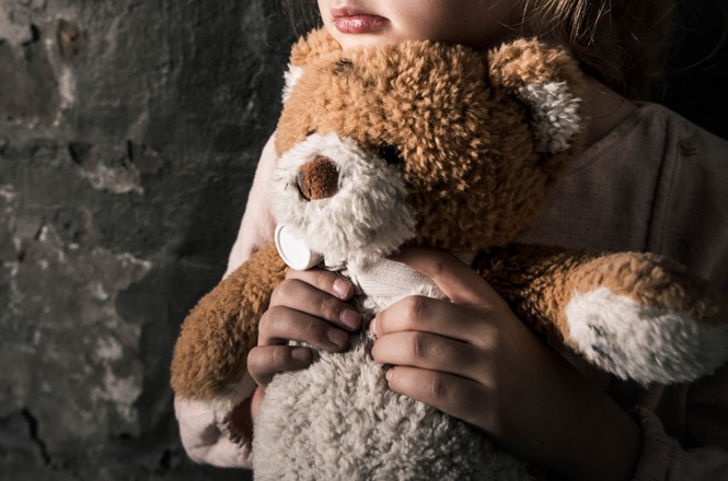 Justiça condena casal por maus-tratos e violência doméstica contra crianças em Caçador