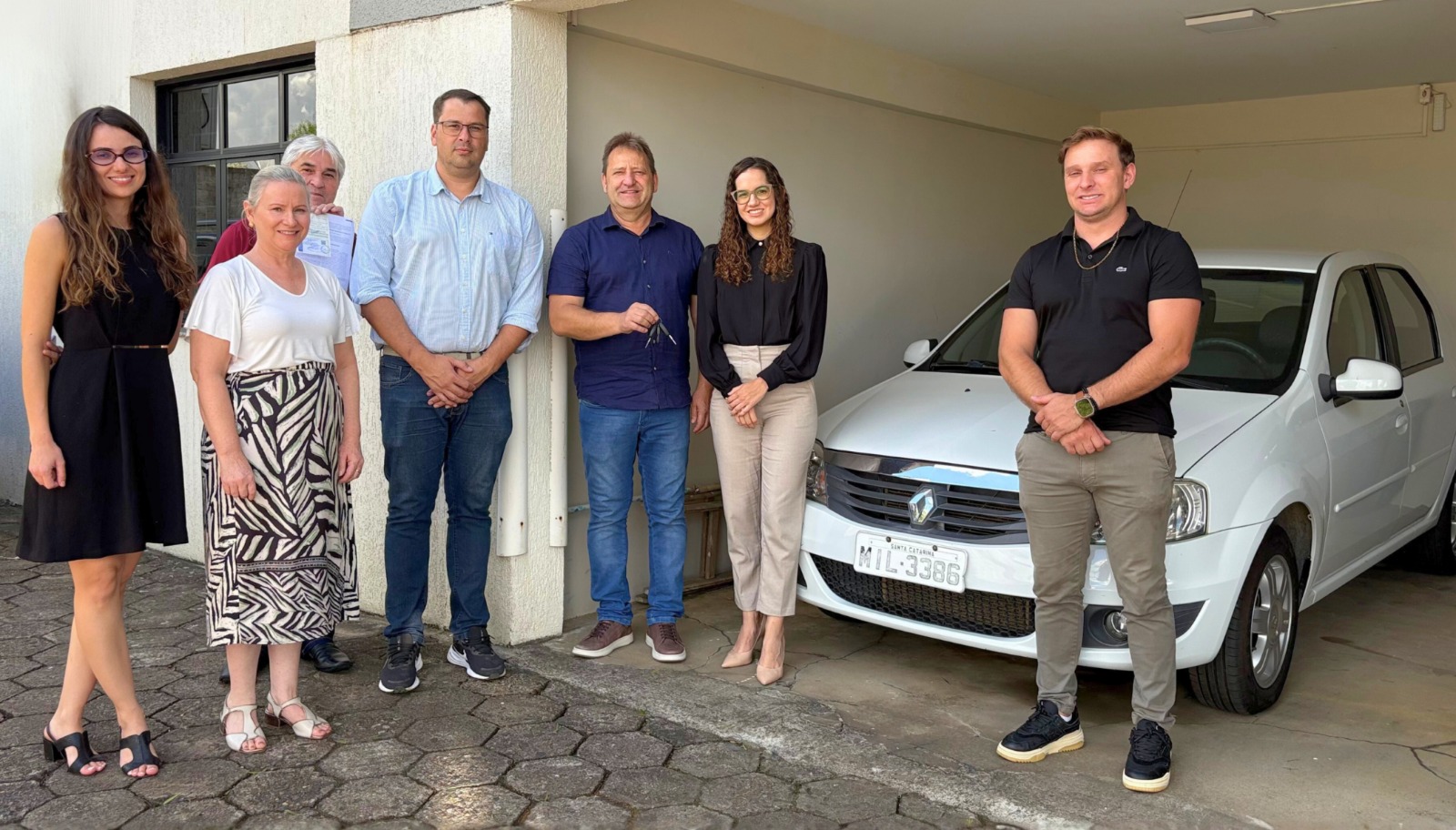 Prefeitura de Monte Castelo recebe veículo doado pelo Poder Judiciário de Santa Catarina