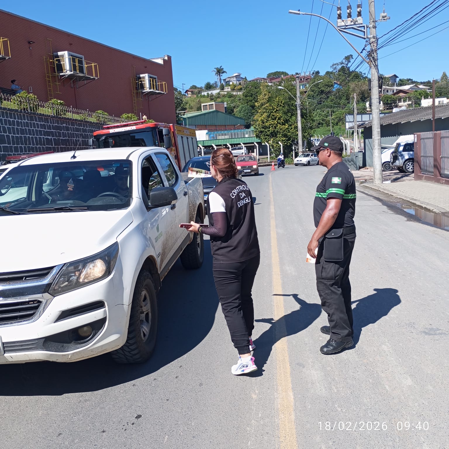 Panfletos são distribuídos em blitz educativa de combate à dengue em São Bento do Sul