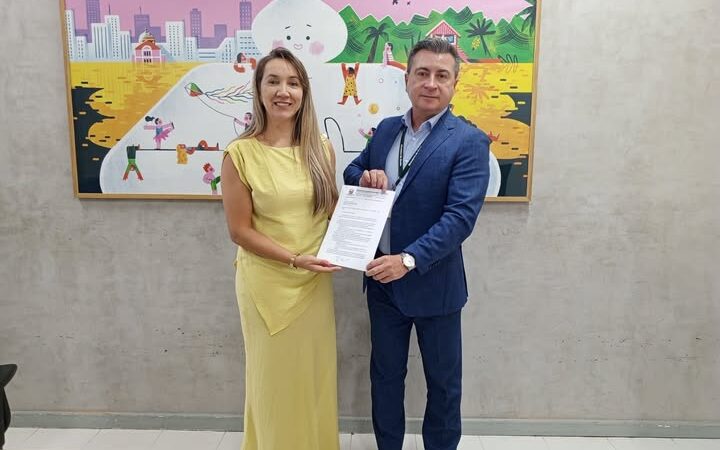 Prefeita Valquíria Schwarz madruga e cumpre agenda intensa em Brasília em busca de recursos para a Saúde