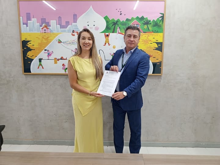 Prefeita Valquíria Schwarz madruga e cumpre agenda intensa em Brasília em busca de recursos para a Saúde