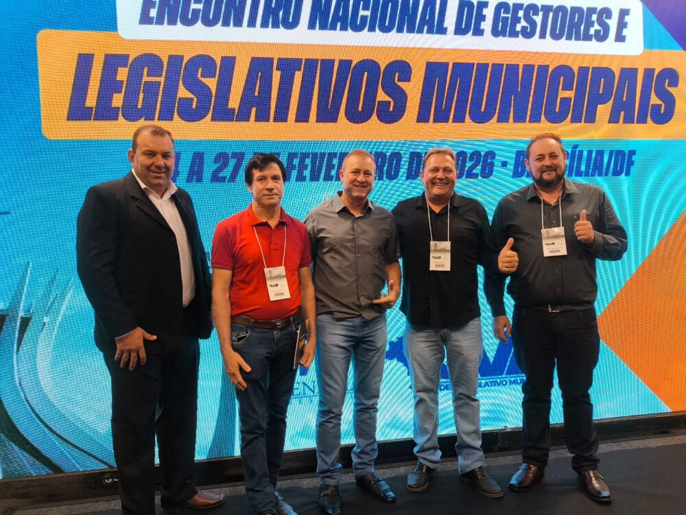 Vereadores de Santa Terezinha participam de encontro nacional em Brasília e reforçam articulação por recursos