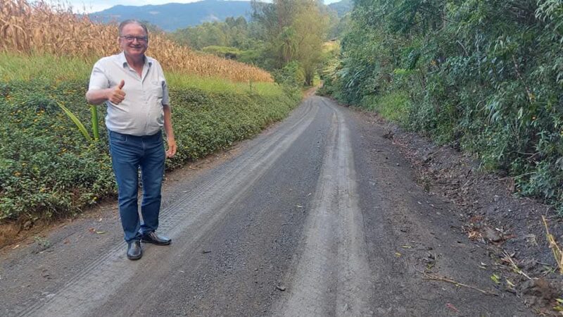 Saudade da gestão passada? Comentários nas redes reacendem nome de Genir Junckes para 2028 em Santa Terezinha. Prefeita Valquíria precisa acender o sinal de alerta
