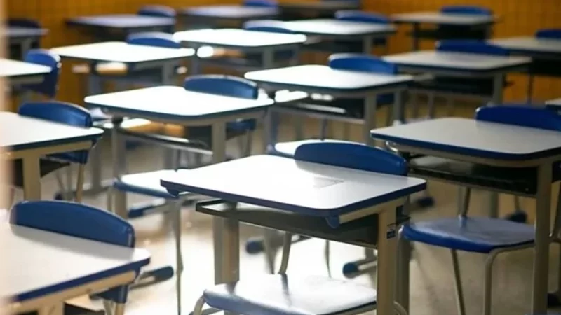 Professores de Santa Terezinha relatam perdas de direitos e Prefeitura procura esclarecer os fatos