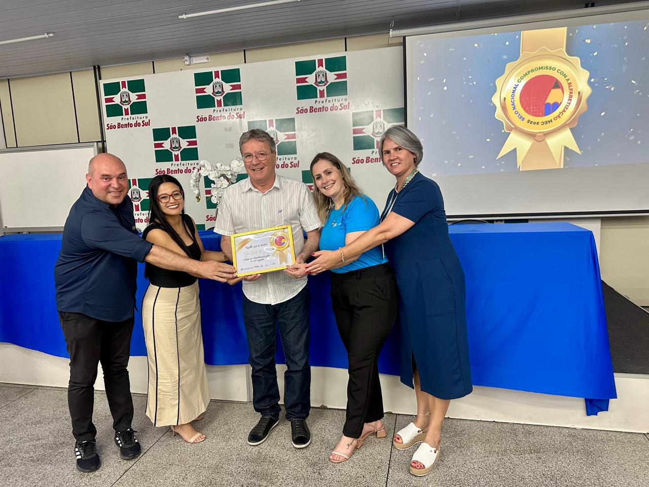 Pelo segundo ano consecutivo, São Bento do Sul conquista o Selo Ouro de Alfabetização
