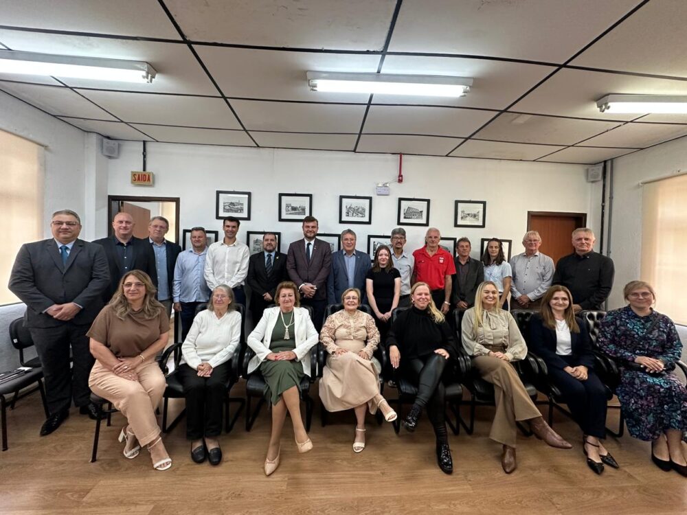 Prefeitura encaminha Projeto de Lei que garante nova praça na Serra Alta e novo terreno para a Sociedade Varsóvia