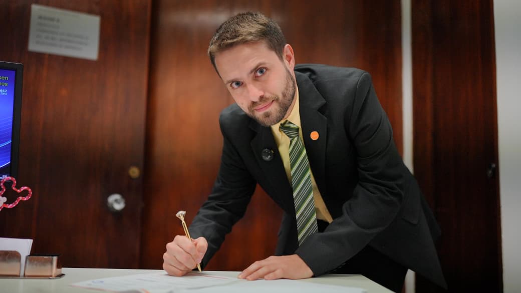 Advogado são-bentense assina pedido histórico de impeachment contra Alexandre de Moraes apresentado por Romeu Zema