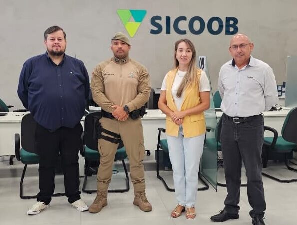 Prefeitura e Sicoob unem forças e reforçam segurança com instalação de câmeras em Santa Terezinha