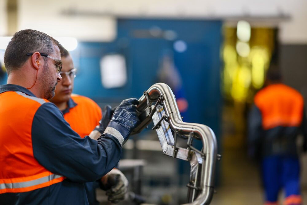 ArcelorMittal desenvolve escapamentos do novo V8 da Stock Car 2026