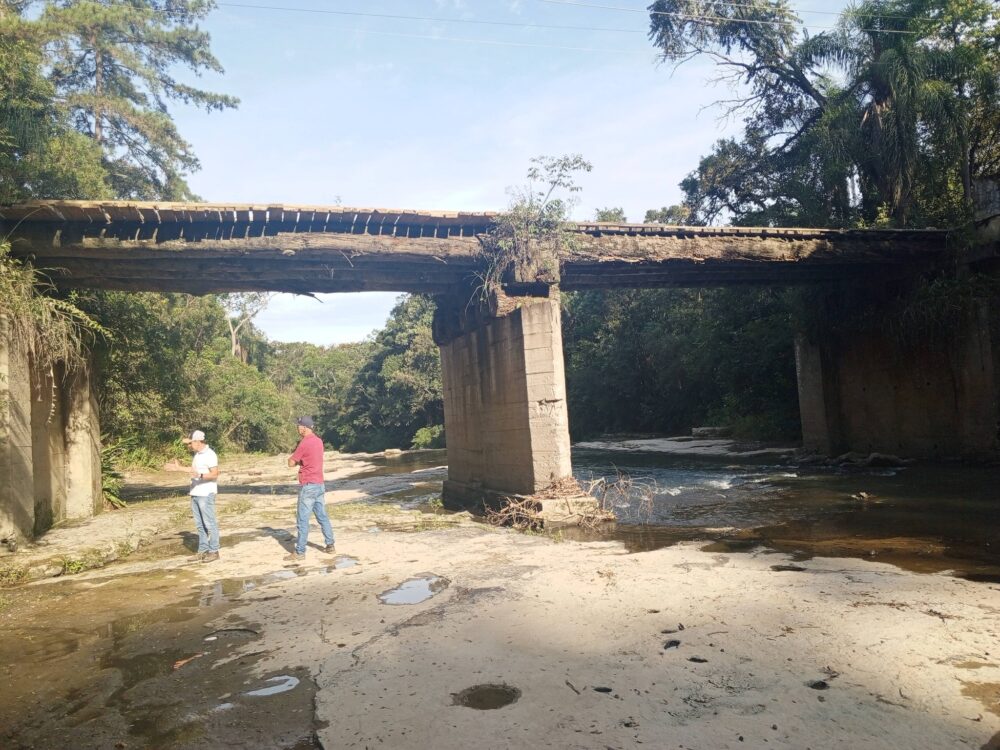 Prefeita acompanha medições para construção de nova ponte em Salto Iraputã
