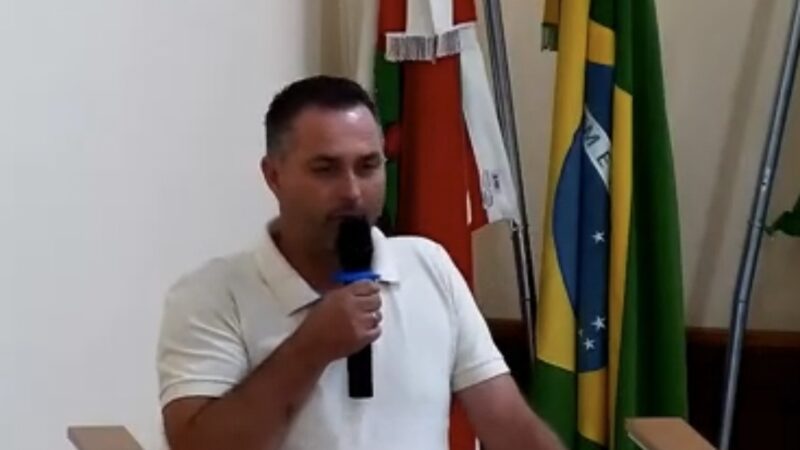 Vereador Laércio Batista destaca emoção da Paixão de Cristo e agradece melhorias no interior durante sessão em Santa Terezinha