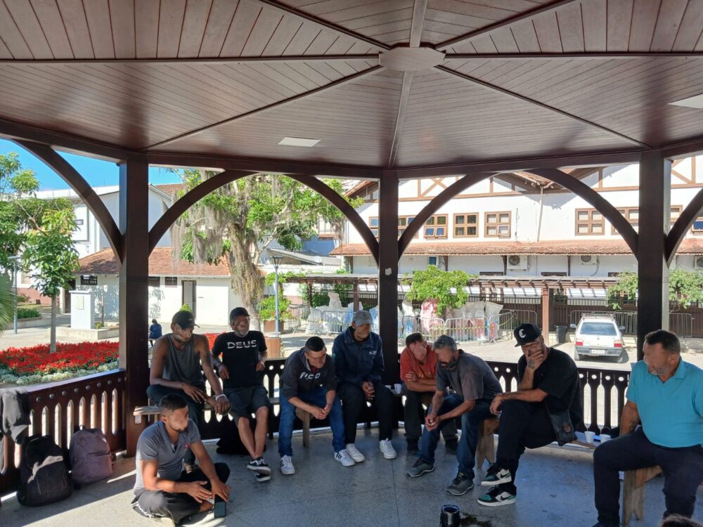 Abordagem Social inicia trabalho de intervenção em grupo com pessoas em situação de rua