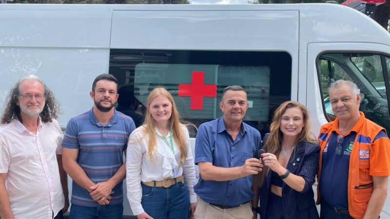 Prefeitura de Campo Alegre Amplia Estrutura Da Saúde Com Aquisição De Nova Ambulância
