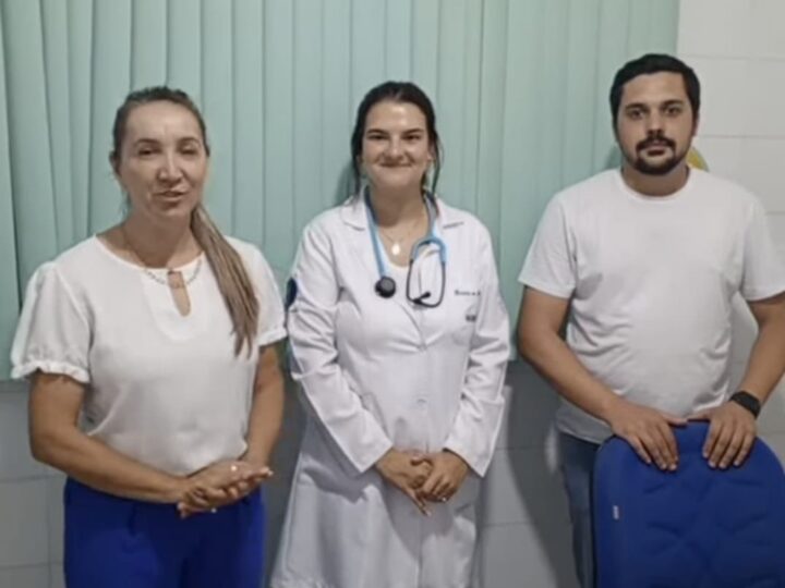 Prefeita e secretário de saúde dão boas-vindas à nova médica no posto central de Santa Terezinha