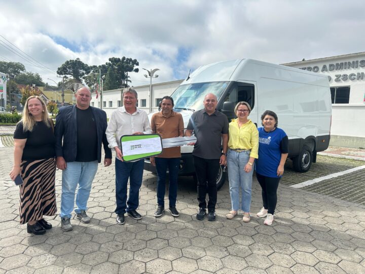 SEMED adquire novo veículo para fortalecer a distribuição da alimentação escolar