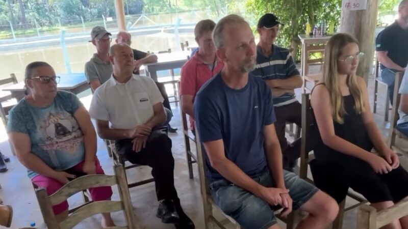 Produtores rurais são reconhecidos pelo SAMAE pelo cuidado com as nascentes e a água do município