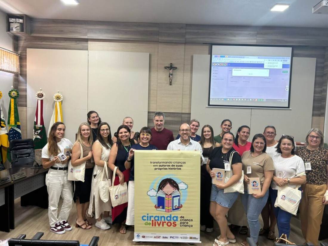 Projeto “Ciranda de Livros” transforma alunos em autores e amplia acesso à leitura em Santa Catarina