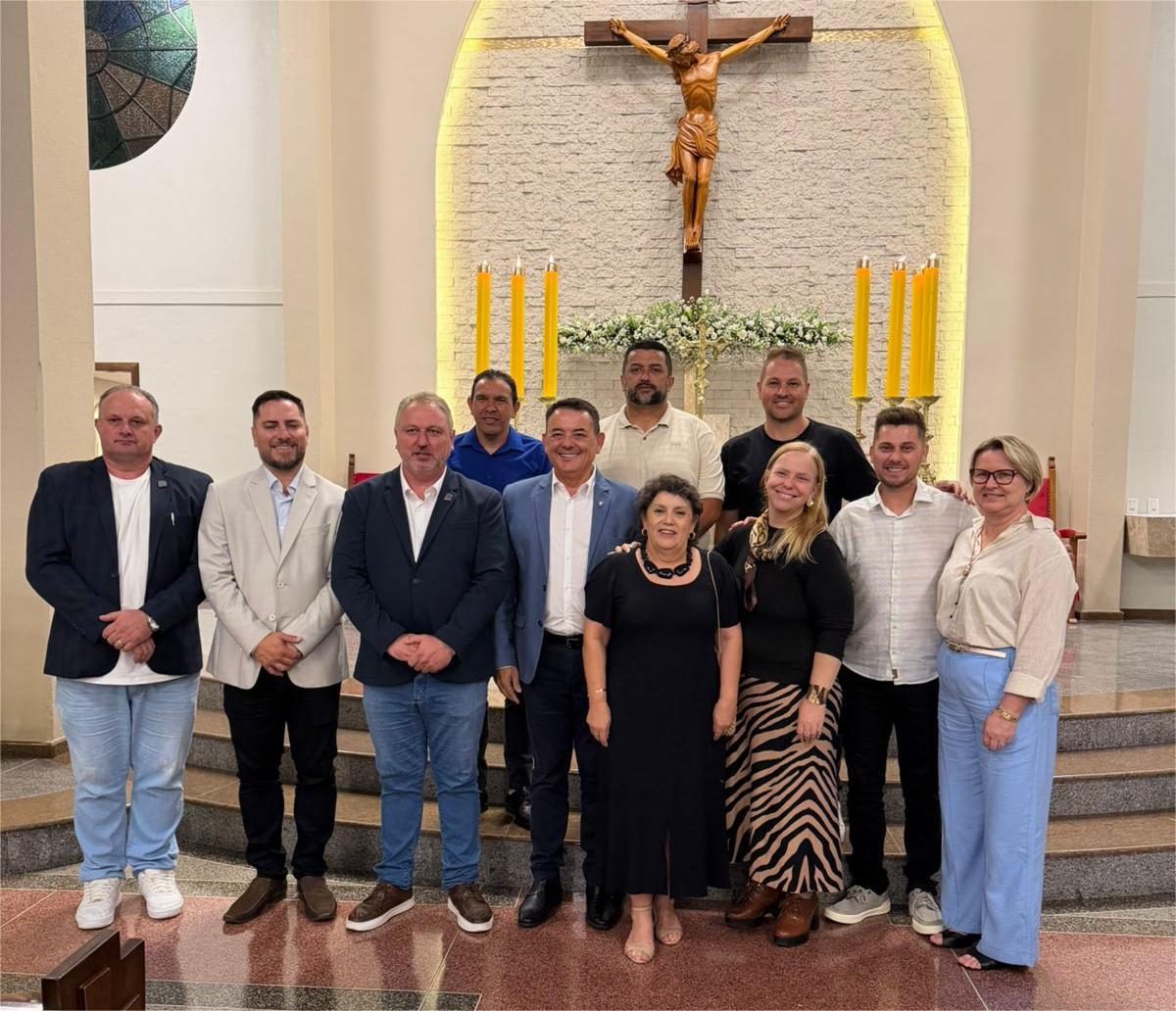 Câmara prestigia Missa dos Santos Óleos no bairro Oxford