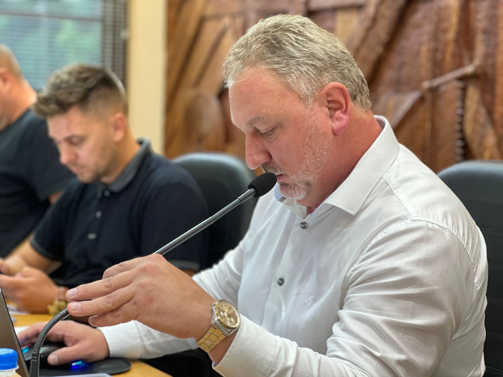 Presidente da Câmara rebate representação e nega irregularidades