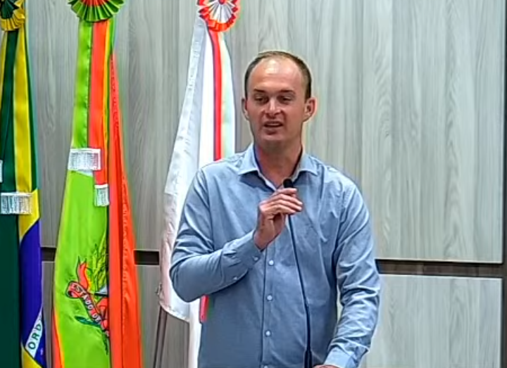 Vereadores de Papanduva defendem ligação entre Planalto Norte e Alto Vale e aprovam requerimento por unanimidade