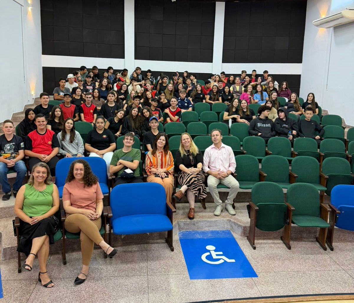 Procuradoria da Mulher leva palestras de conscientização a escolas e amplia alcance entre jovens