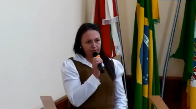 Vereadora convida comunidade para evento do Lions Club e destaca ações sociais em Santa Terezinha