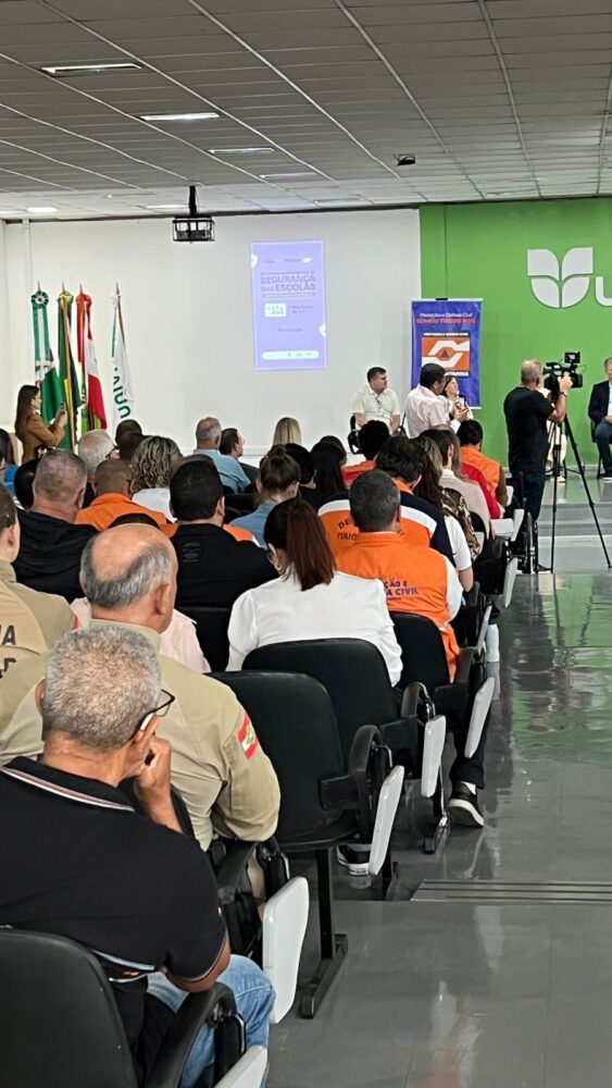 Seminário macrorregional debate segurança nas escolas em São Bento do Sul