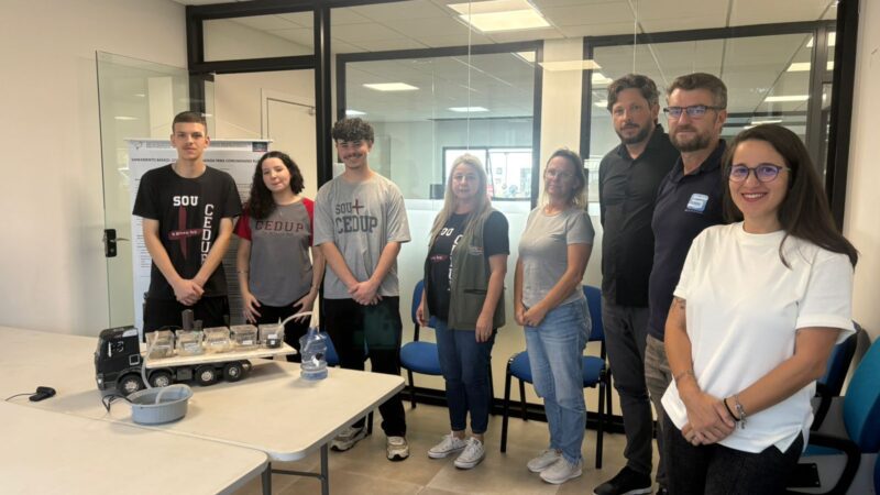 SAMAE recebe estudantes do CEDUP com projeto inovador sobre saneamento básico em áreas rurais