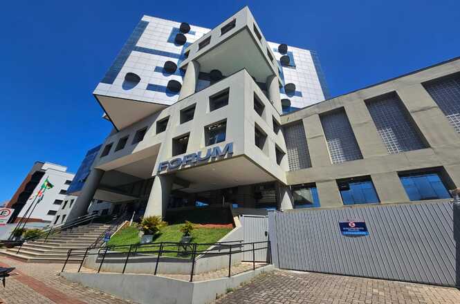 Gravação de câmera corporal de PM ajuda a elucidar e condenar homicidas no Oeste