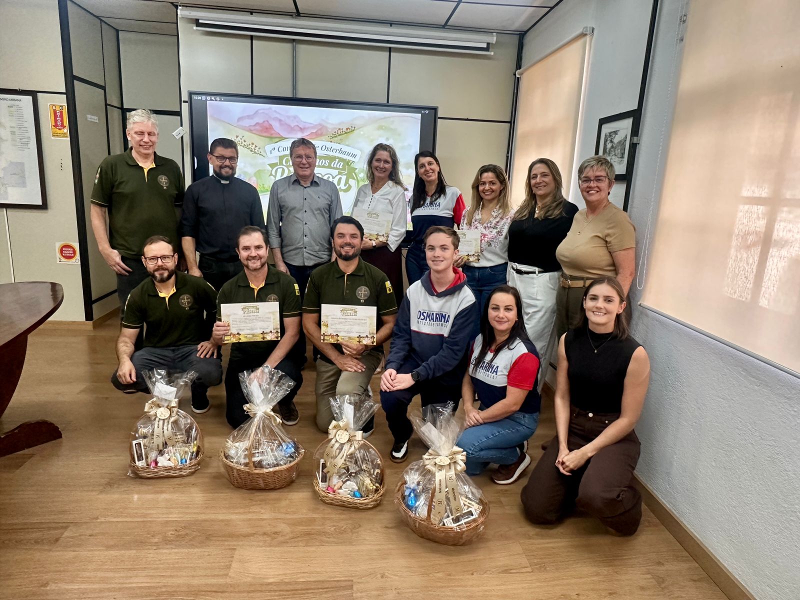 Concurso de Osterbaum premia criatividade e celebra tradição pascal