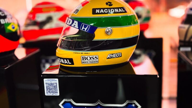ArcelorMittal leva cultura e segurança, com exposição de capacetes de ídolos do automobilismo brasileiro, ao Festival Literário de Santa Catarina